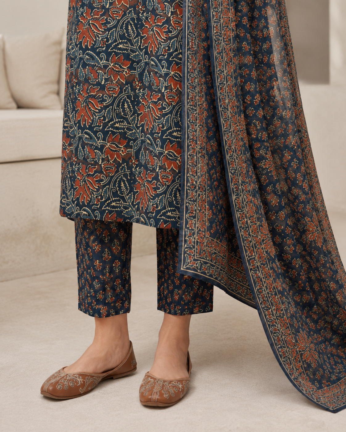 Teal Blue Floral Printed Kurta Pant Dupatta Set